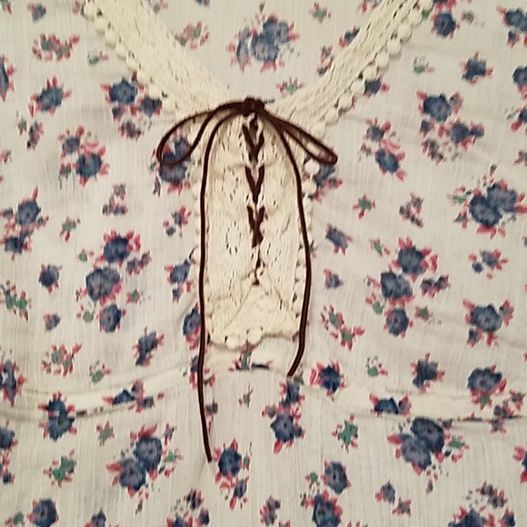 Boho floral top - Picture 3 of 4